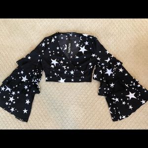 Star Patterned Bell Sleeve Crop Top